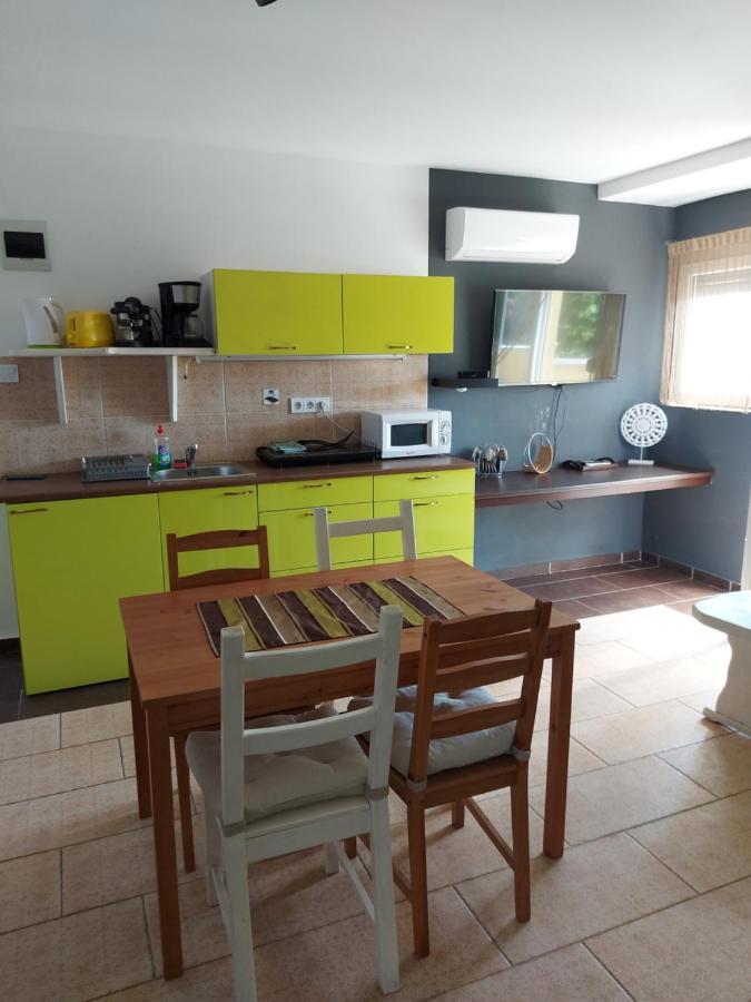 Corner Apartman 5 Siofok Bagian luar foto